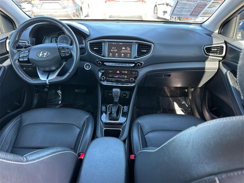 Used 2017 Hyundai Ioniq Limited image 17