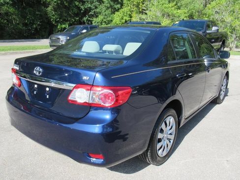 Used 2013 Toyota Corolla LE FWD image 7