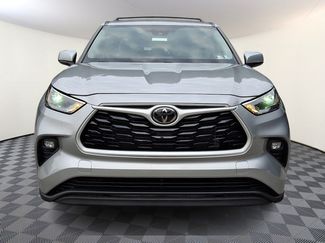 Used 2024 Toyota Highlander LE AWD/4WD video 2