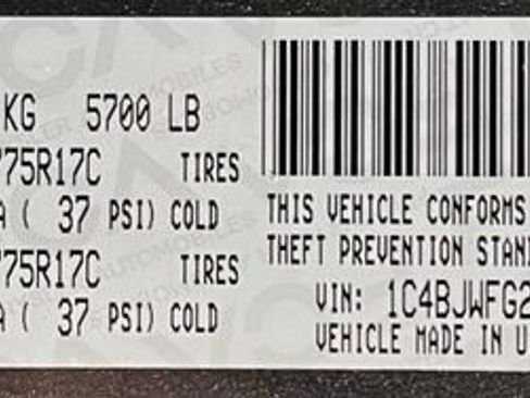 Used 2017 Jeep Wrangler Unlimited Rubicon w/ Connectivity Group AWD/4WD image 51