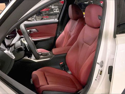 Used 2025 BMW 330i 330i w/ Convenience Package image 9