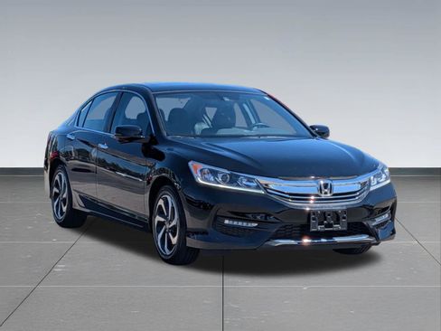 Certified 2017 Honda Accord EX-L image 7