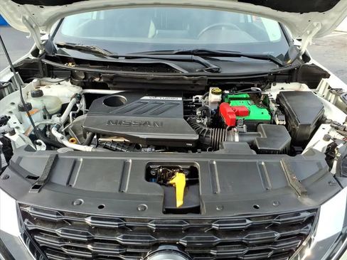 Used 2022 Nissan Rogue SV w/ SV Premium Package image 28