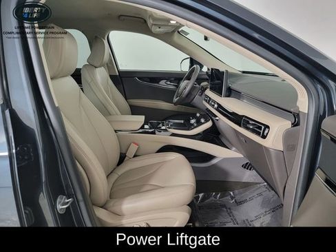 Used 2022 Lincoln Nautilus AWD w/ Premium Package image 19