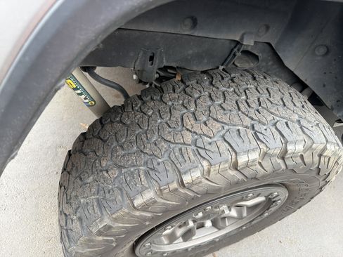 Used 2018 Jeep Wrangler Unlimited Sahara image 12