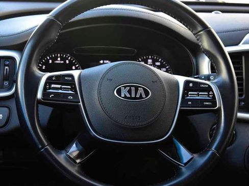 Certified 2020 Kia Sorento S image 16