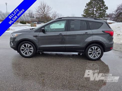 Used 2019 Ford Escape SE image 9