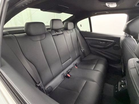 Used 2017 BMW 330i xDrive Sedan AWD/4WD image 37