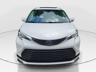 Used 2021 Toyota Sienna LE w/ LE Plus Package FWD video 2