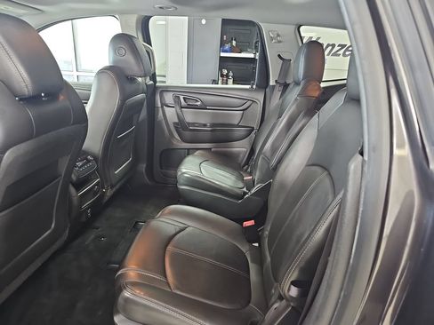 Used 2014 Chevrolet Traverse LT FWD image 19