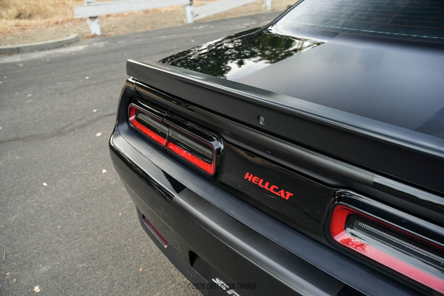 Used 2016 Dodge Challenger SRT Hellcat RWD image 61