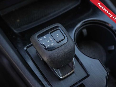 Used 2025 Nissan Rogue SV AWD/4WD image 16