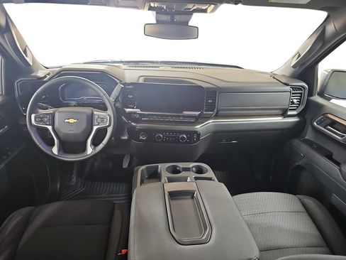 Certified 2024 Chevrolet Silverado 1500 LT AWD/4WD image 11