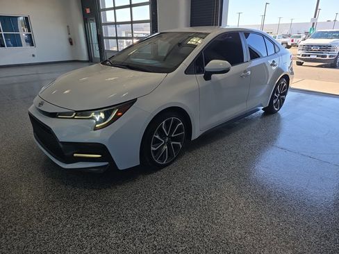 Used 2021 Toyota Corolla SE image 1