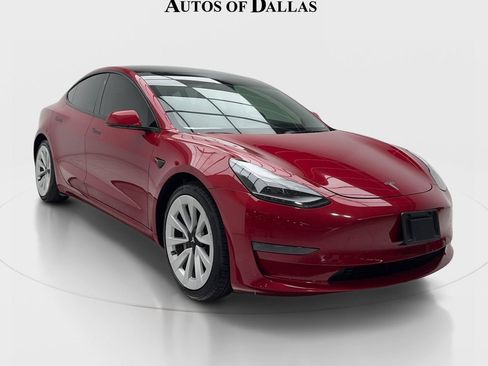Used 2023 Tesla Model 3 Standard Range RWD image 2