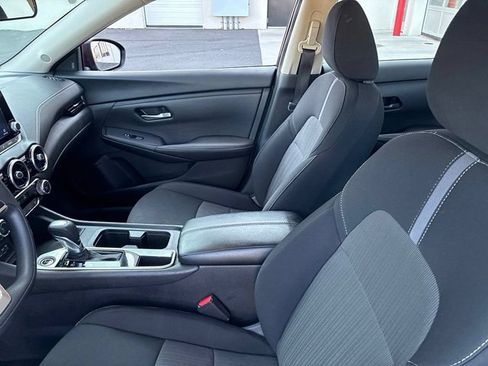 Used 2024 Nissan Sentra SV FWD image 26