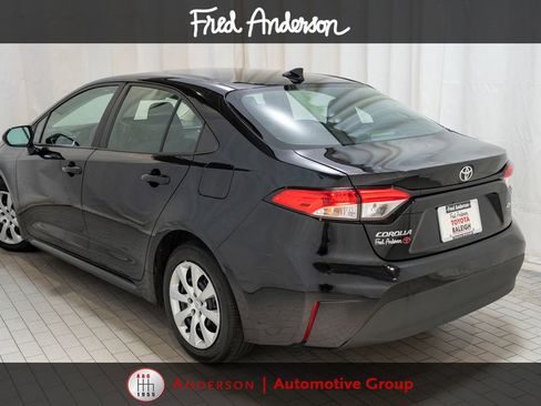 Used 2024 Toyota Corolla LE FWD image 3