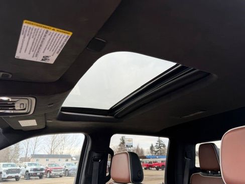 Used 2024 GMC Sierra 3500 Denali Ultimate AWD/4WD image 14