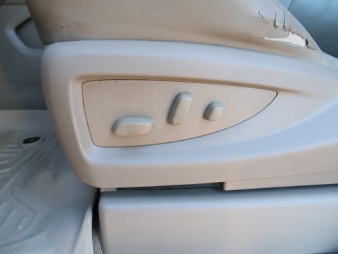 Used 2020 GMC Yukon SLT w/ Open Road Package image 18