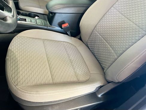 Used 2022 Ford Escape SE w/ SE Sport Appearance Package FWD image 18