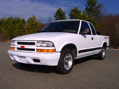 Used 1998 Chevrolet S10 Pickup LS