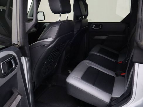 Used 2022 Ford Bronco Black Diamond image 26