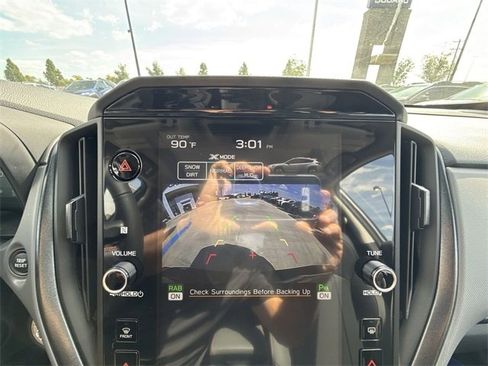 New 2025 Subaru Crosstrek 2.5i Limited w/ Crosstrek Mirror Package image 17