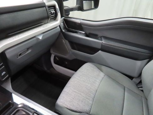 Used 2023 Ford F250 XLT w/ XLT Premium Package AWD/4WD image 35