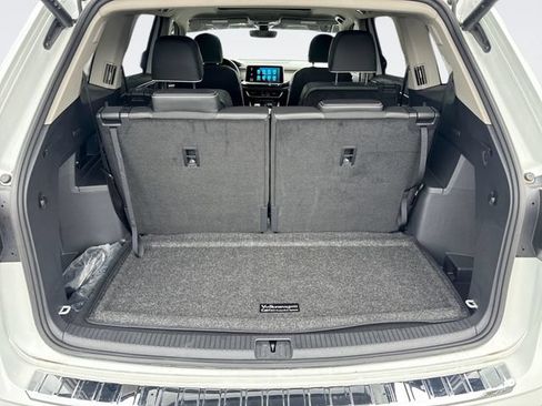 Used 2025 Volkswagen Atlas SEL Premium R-Line AWD/4WD image 26