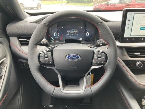 New 2026 Ford Explorer ST-Line w/ ST-Line Street Pack AWD/4WD image 9