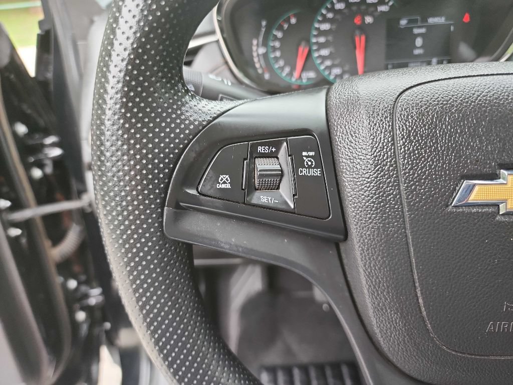 Used 2020 Chevrolet Trax LS w/ Tint and Cruise Package FWD image 18