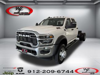 New 2026 RAM 5500 Tradesman w/ Chrome Appearance Group AWD/4WD 360° Tour