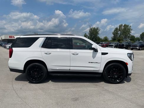 Used 2022 GMC Yukon Denali AWD/4WD image 11