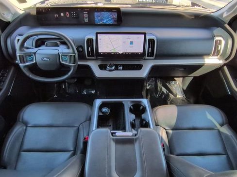 Used 2025 Ford Expedition Max Active AWD/4WD image 15