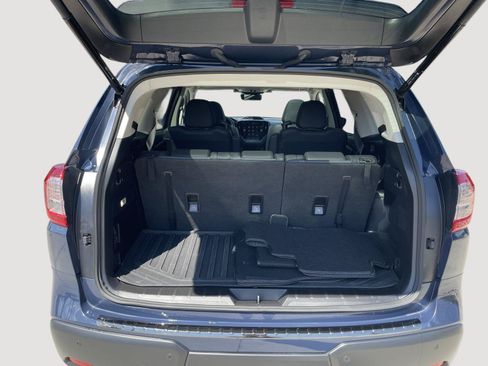 Used 2025 Subaru Ascent Bronze Edition AWD/4WD image 8