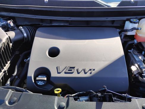 Used 2023 Chevrolet Traverse LT w/ LPO, Floor Liner Package image 37