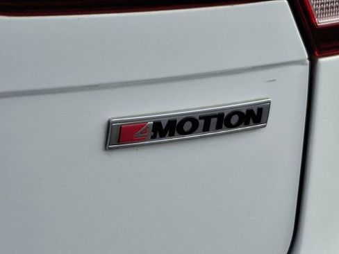 Used 2019 Volkswagen Tiguan SEL image 32