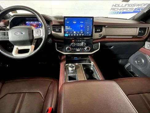 Certified 2024 Ford Expedition Limited image 11