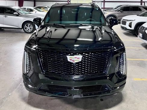 Used 2025 Cadillac Escalade Sport Platinum AWD/4WD image 12