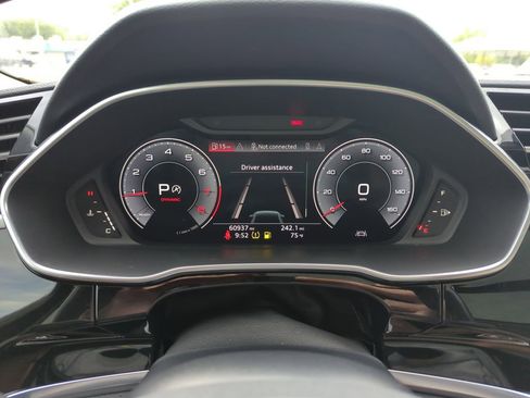 Used 2020 Audi Q3 2.0T Premium Plus w/ Premium Plus Package AWD/4WD image 39