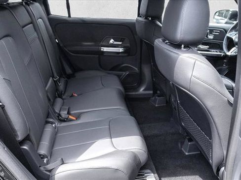 New 2026 Mercedes-Benz GLB 250 4MATIC image 23
