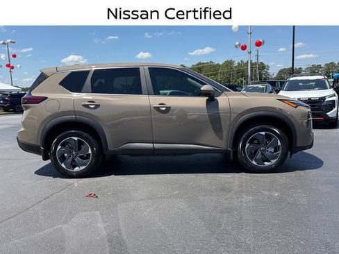 Certified 2025 Nissan Rogue SV FWD image 2