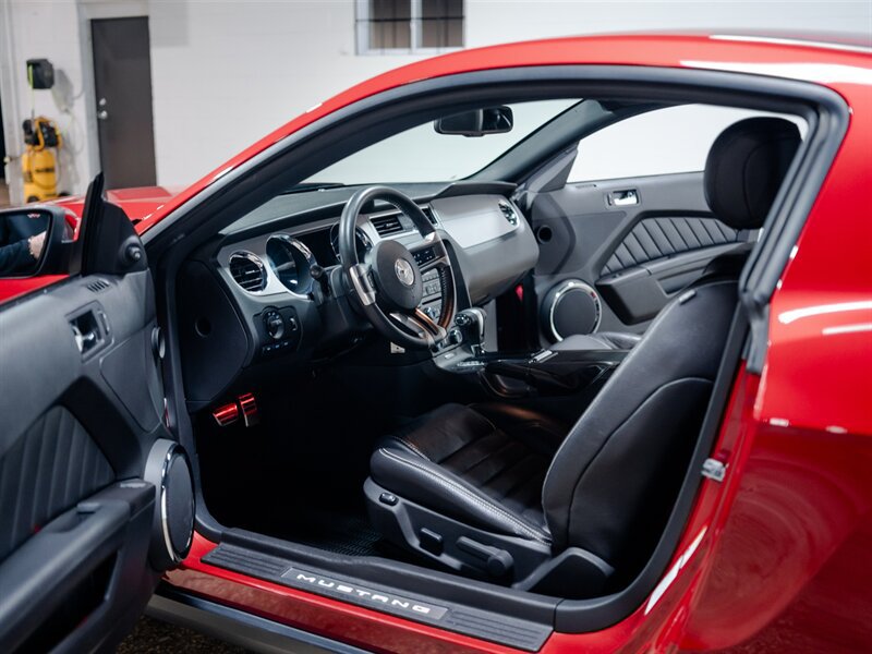 Used 2012 Ford Mustang Premium RWD image 21