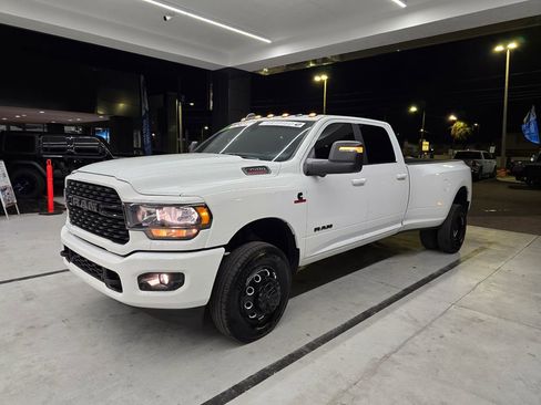 Used 2024 RAM 3500 Big Horn w/ Night Edition image 2