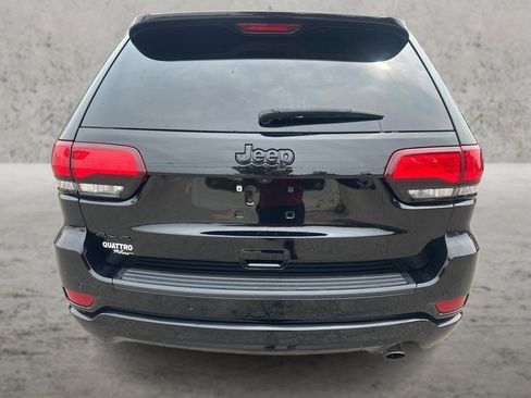 Used 2019 Jeep Grand Cherokee Altitude AWD/4WD image 14