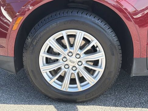 Used 2018 Cadillac XT5 FWD image 13