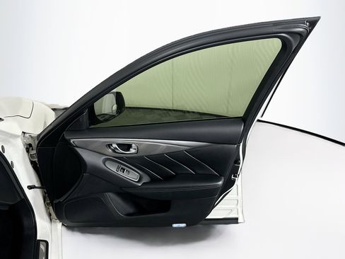 Used 2015 INFINITI Q50 2.0t w/ Moonroof Package AWD/4WD image 30