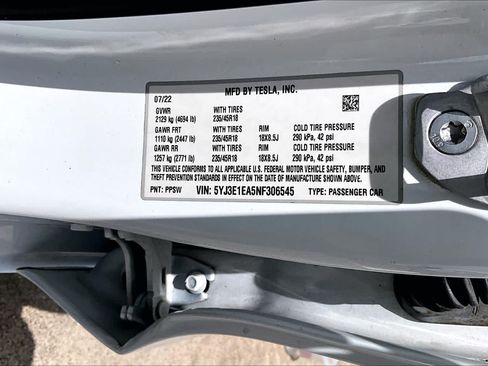 Used 2022 Tesla Model 3 Standard Range RWD image 34