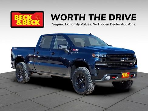 Used 2020 Chevrolet Silverado 1500 LT Trail Boss w/ Convenience Package image 3