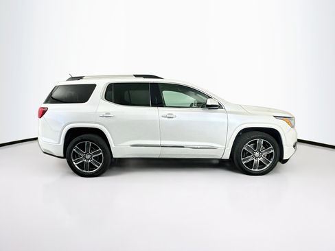 Used 2018 GMC Acadia Denali w/ Technology Package AWD/4WD image 10